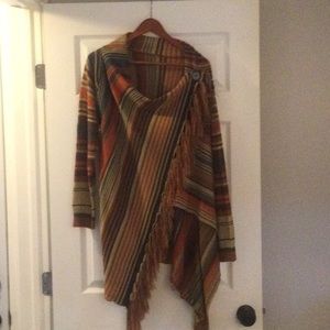 Fall color poncho with sleeves